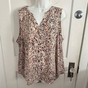 Sleeveless V-Neck Tank Top in Blush Multi